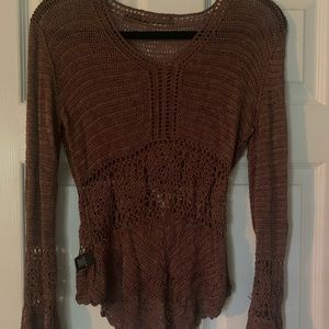 BG long sleeve crocheted top